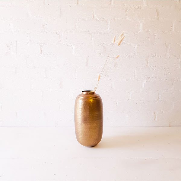 Copper Vase - <p style='text-align: center;'><b> <b><br>R60</p>